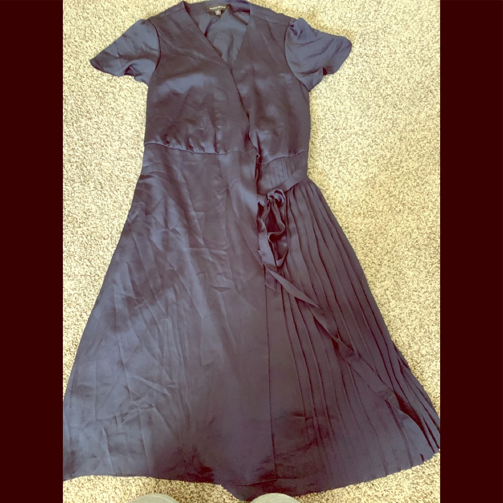 Beautiful wrap around navy dress!